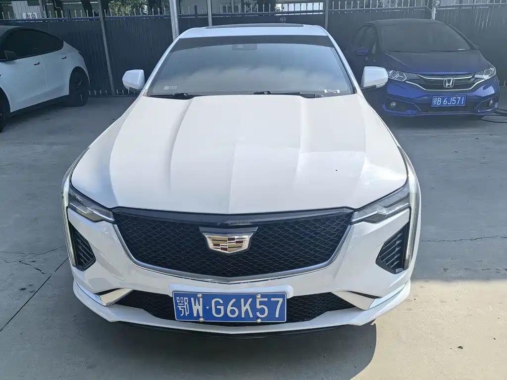 Cadillac CT4