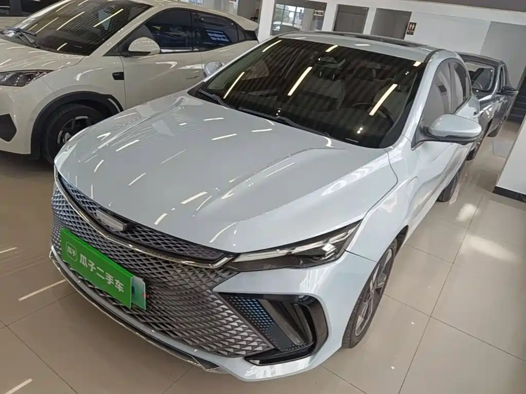 Geely Emgrand L HiP