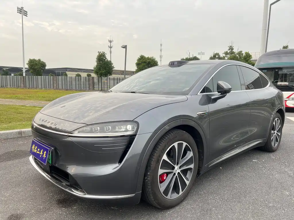 Luxeed R7