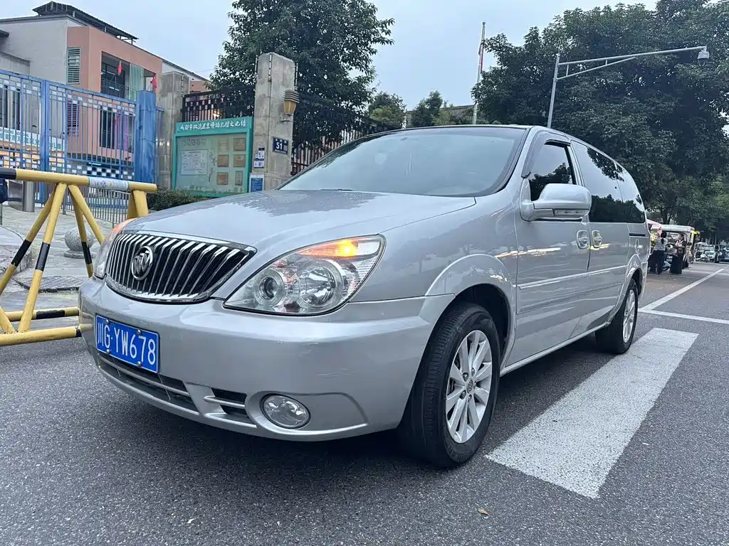 Buick GL8