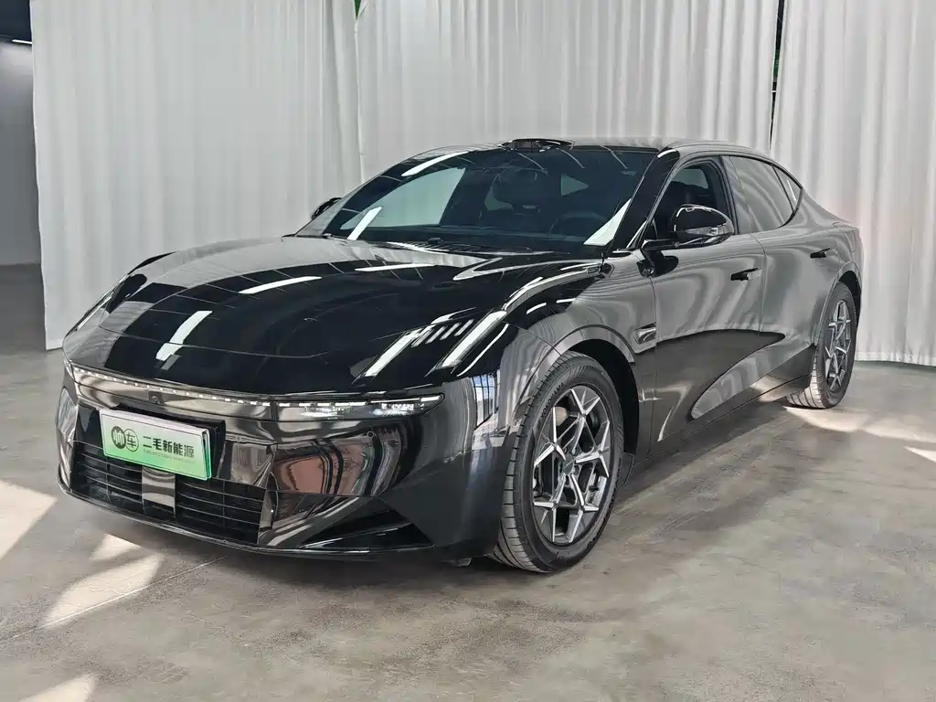 Lynk & Co 10