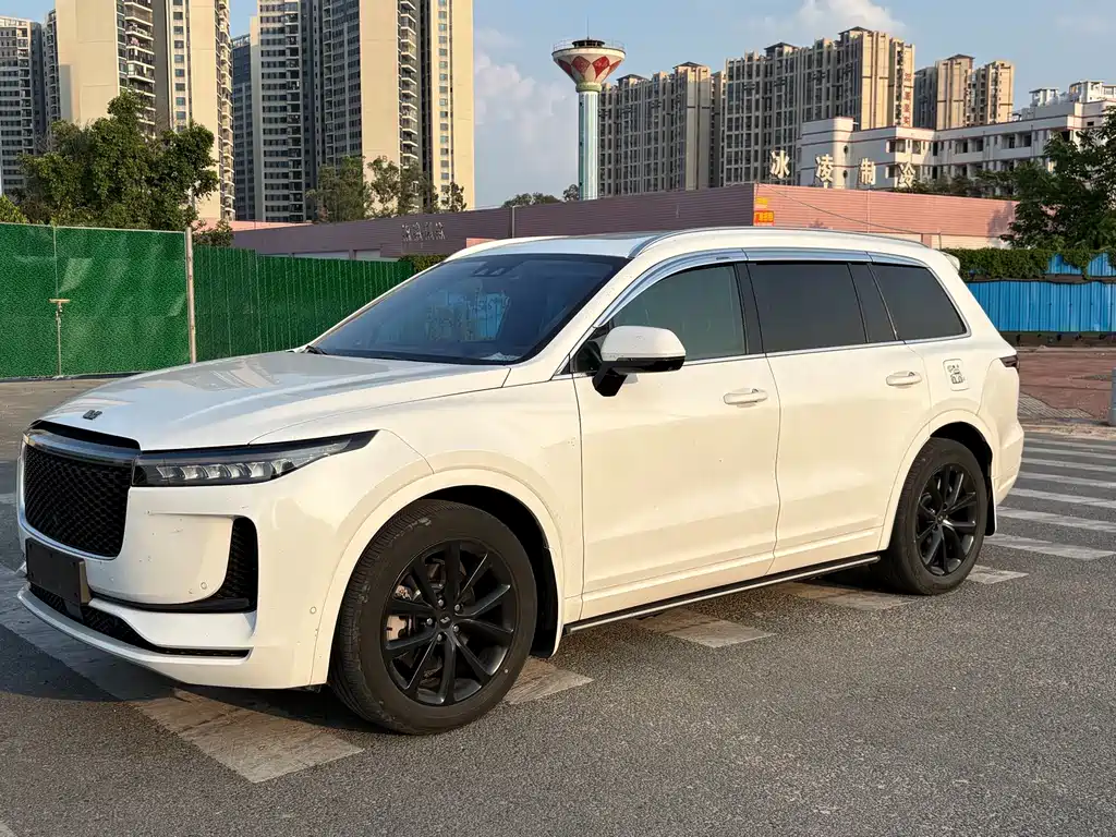 Li Auto ONE