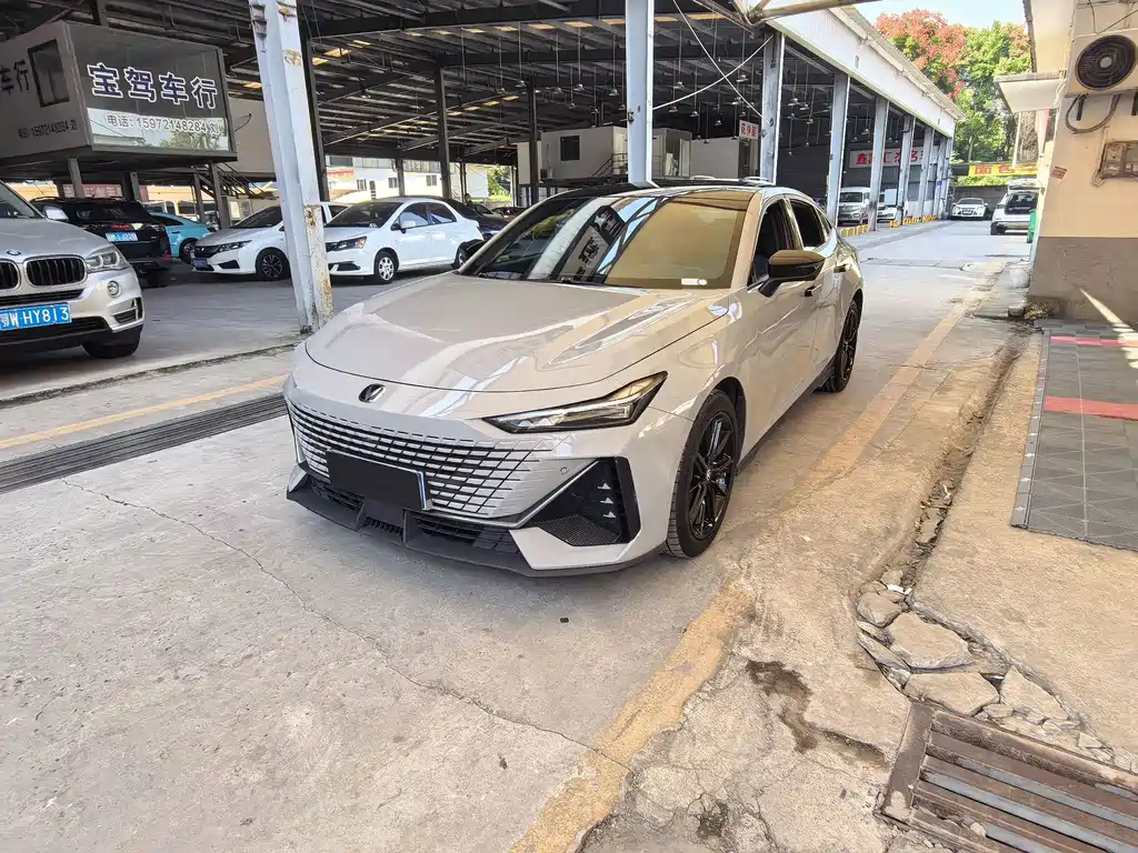 Changan UNI-V