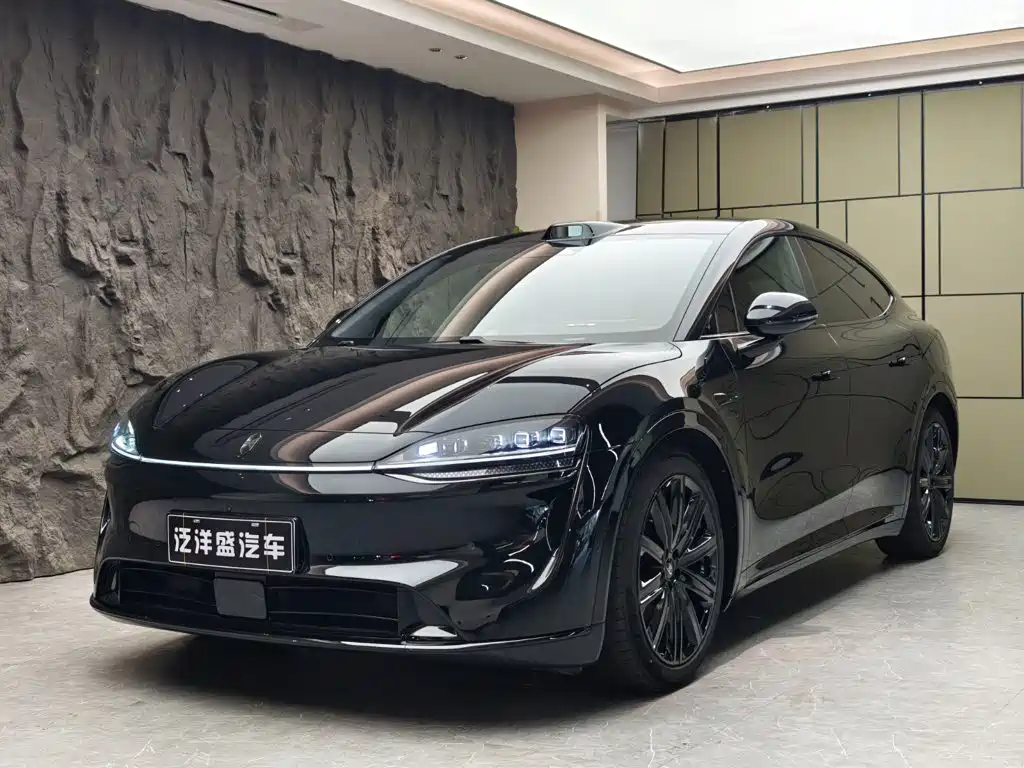 Luxeed R7