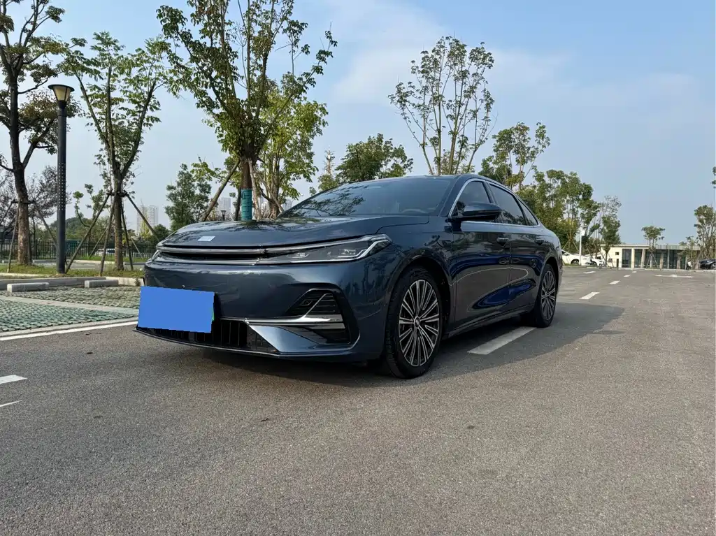 Geely Galaxy Galaxy A7 EM