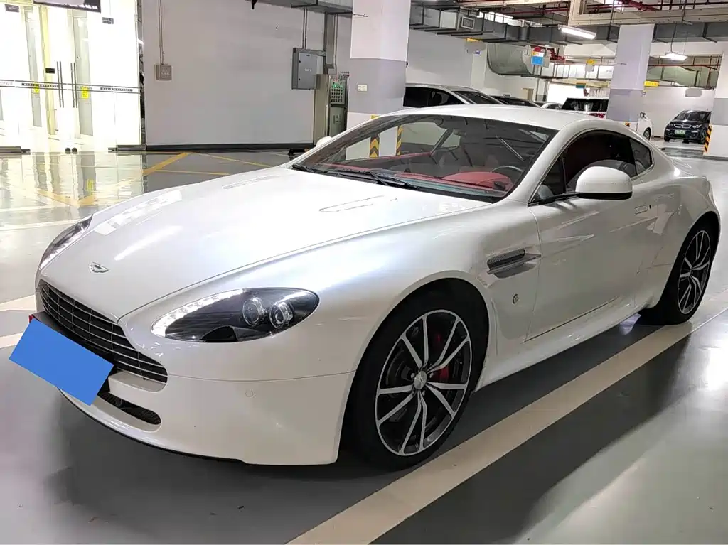 Aston Martin V8 Vantage