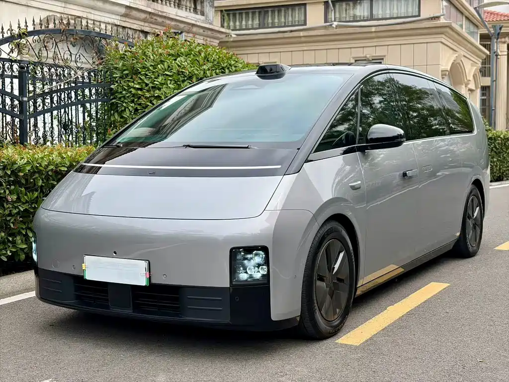 Li Auto MEGA