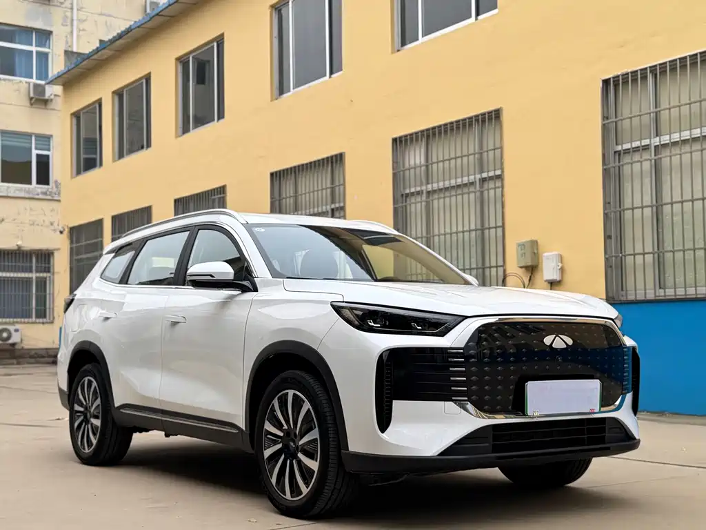Chery T8