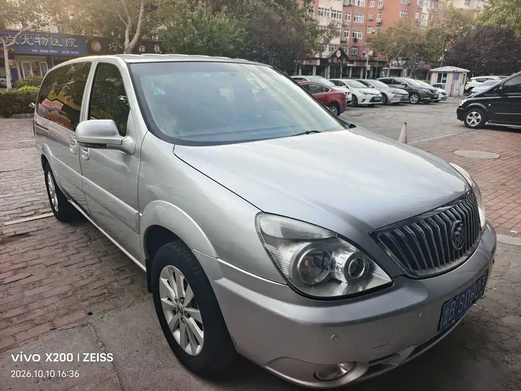 Buick GL8