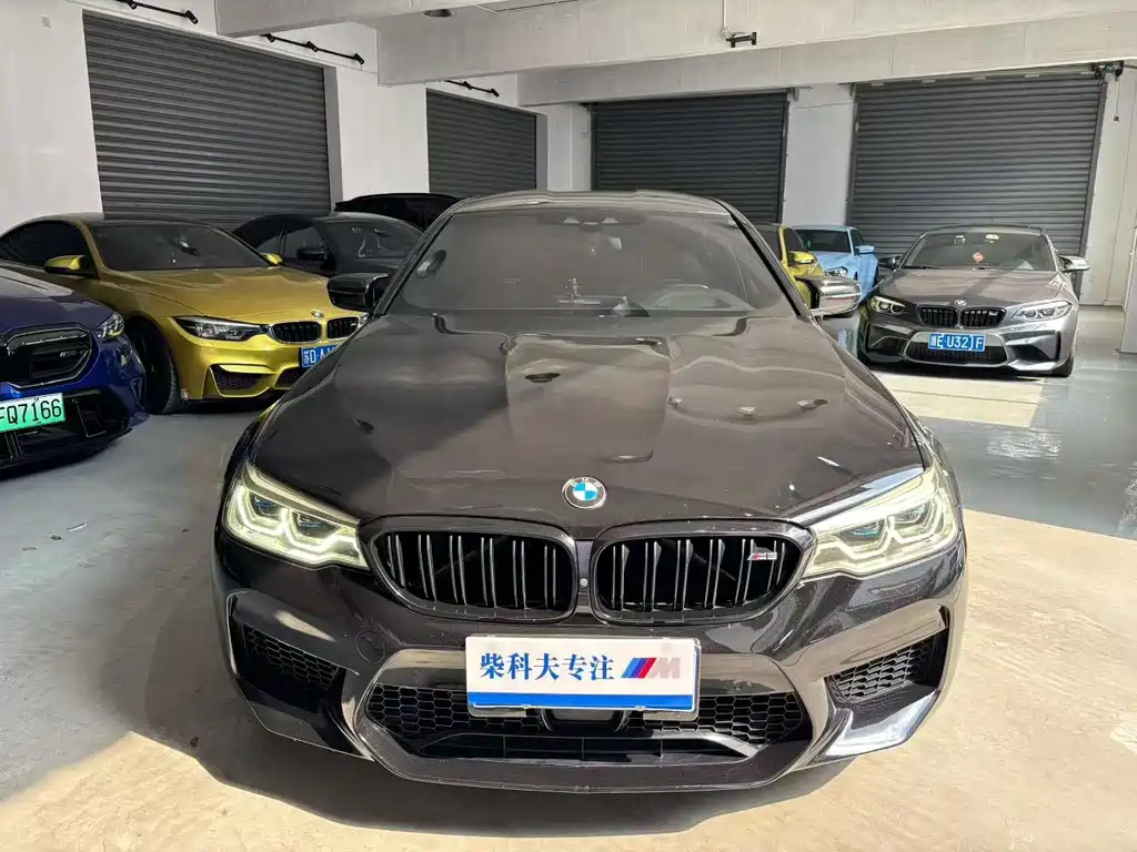 BMW M5