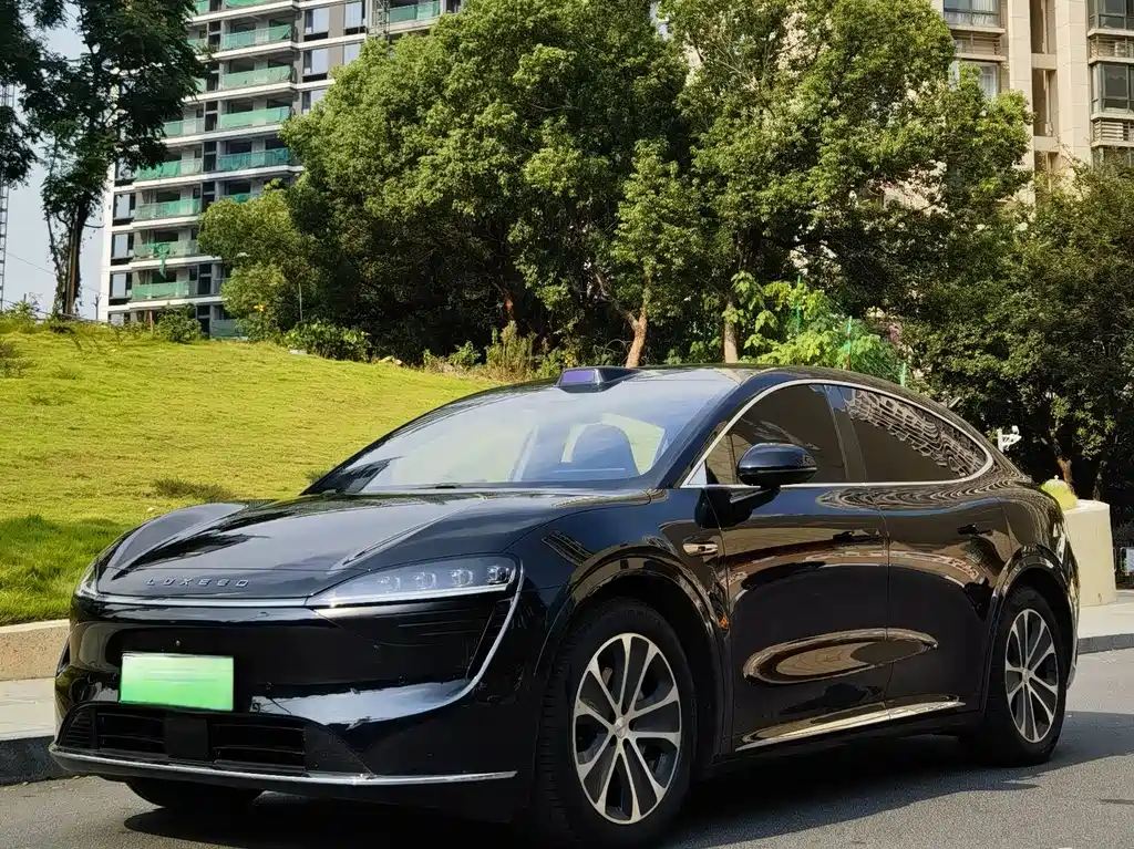 Luxeed R7