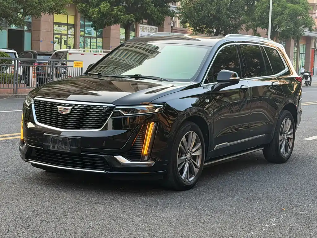 Cadillac XT6