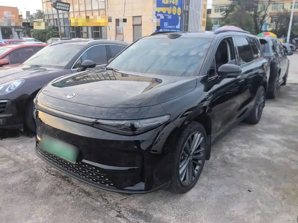 Leapmotor C16