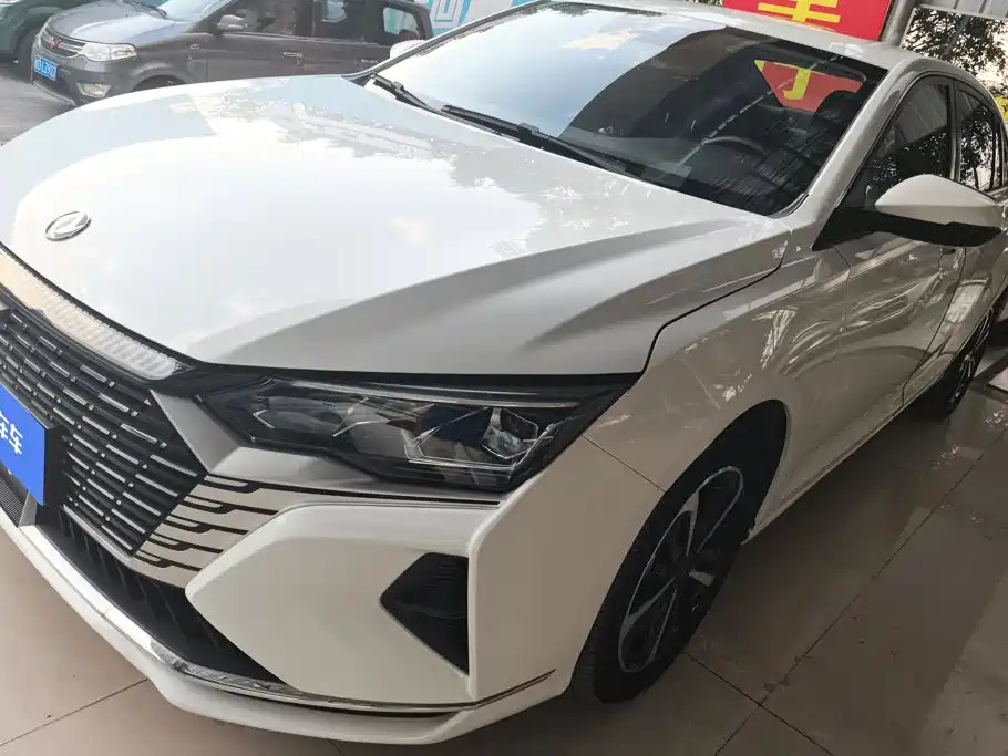 Dongfeng Aeolus Yixuan Max