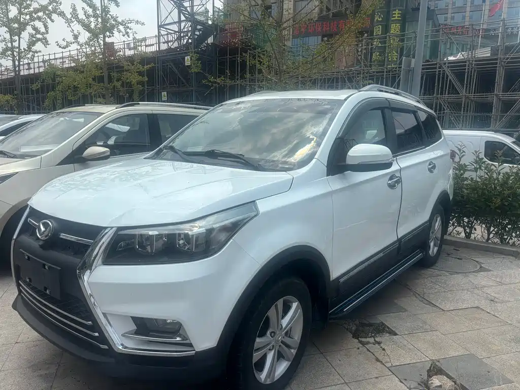 BAIC S3