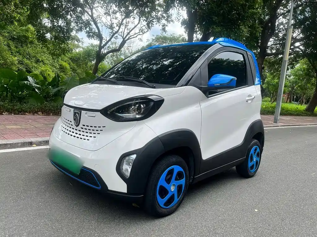 Baojun E100