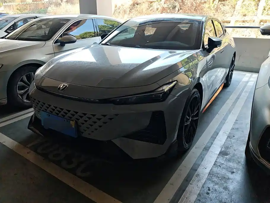 Changan UNI-V