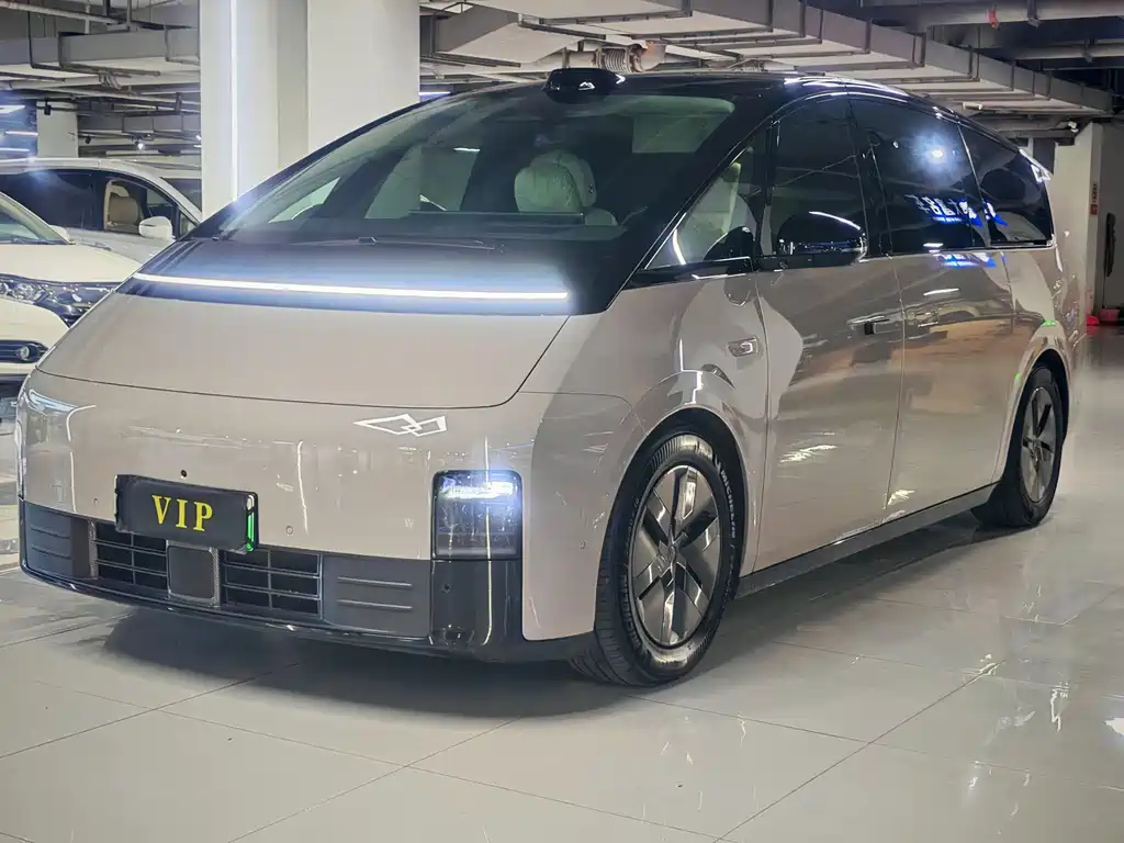 Li Auto MEGA