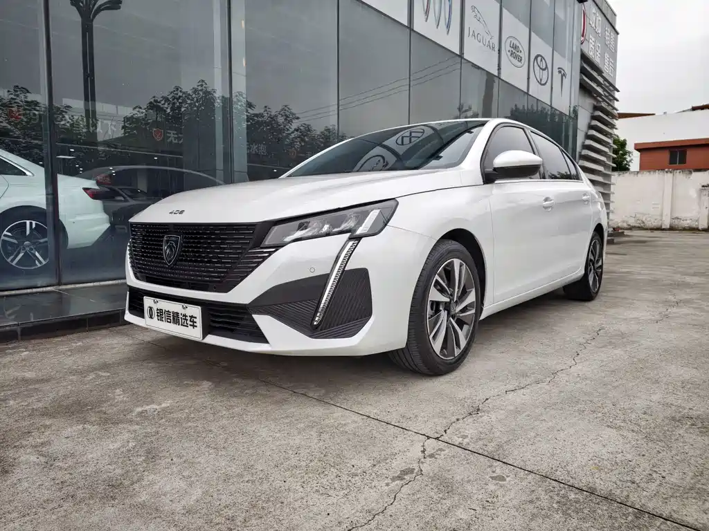 Peugeot 408