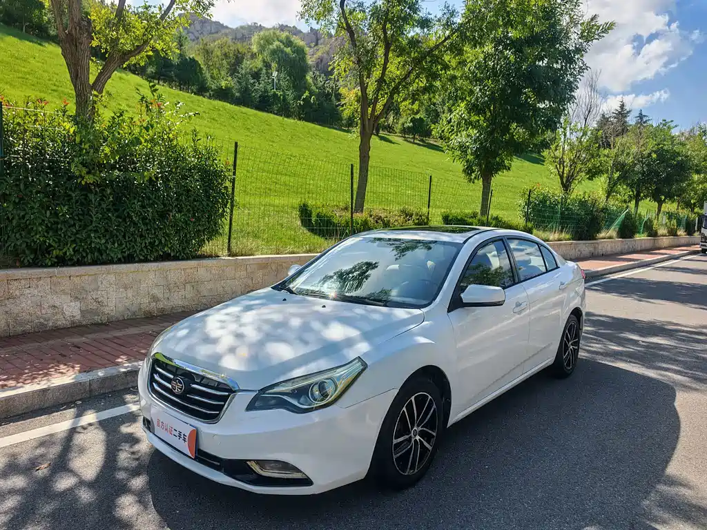 Bestune B50