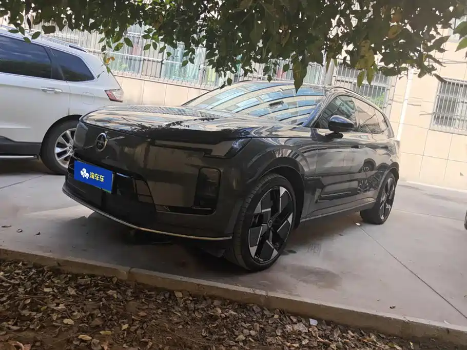Volvo XC70