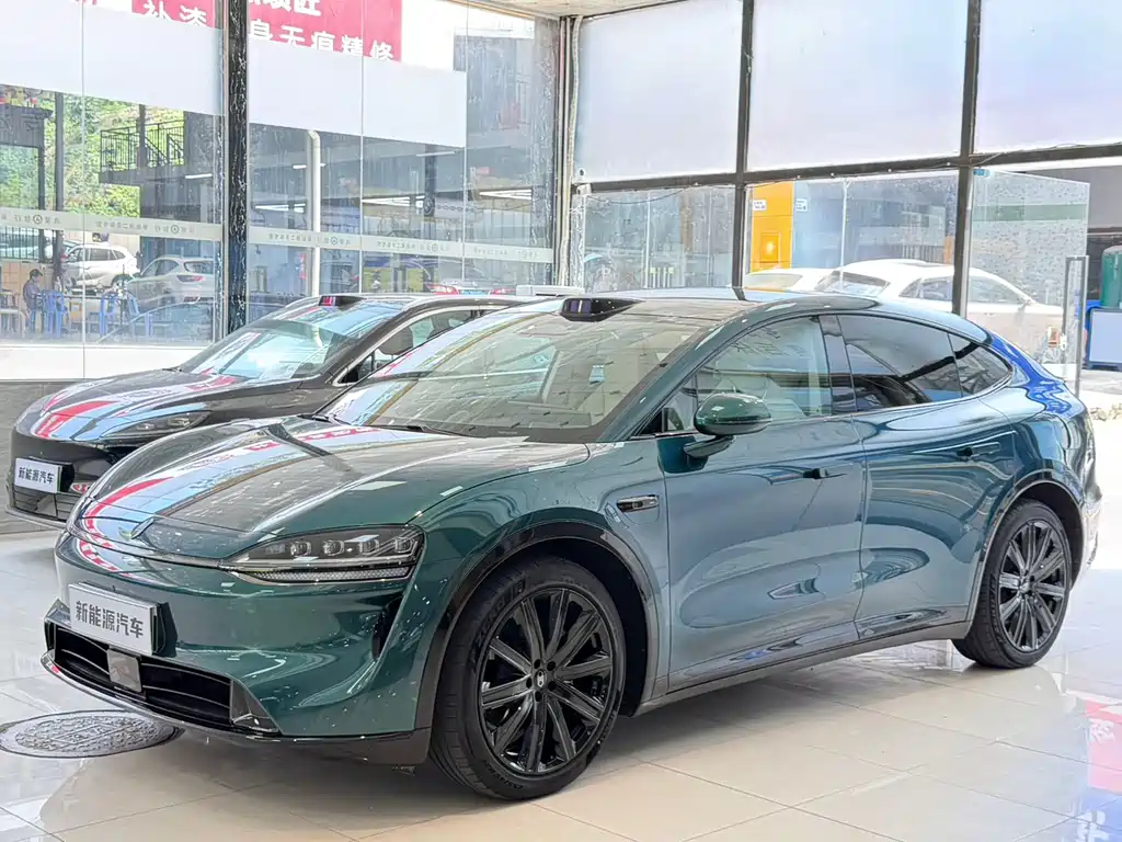 Luxeed R7