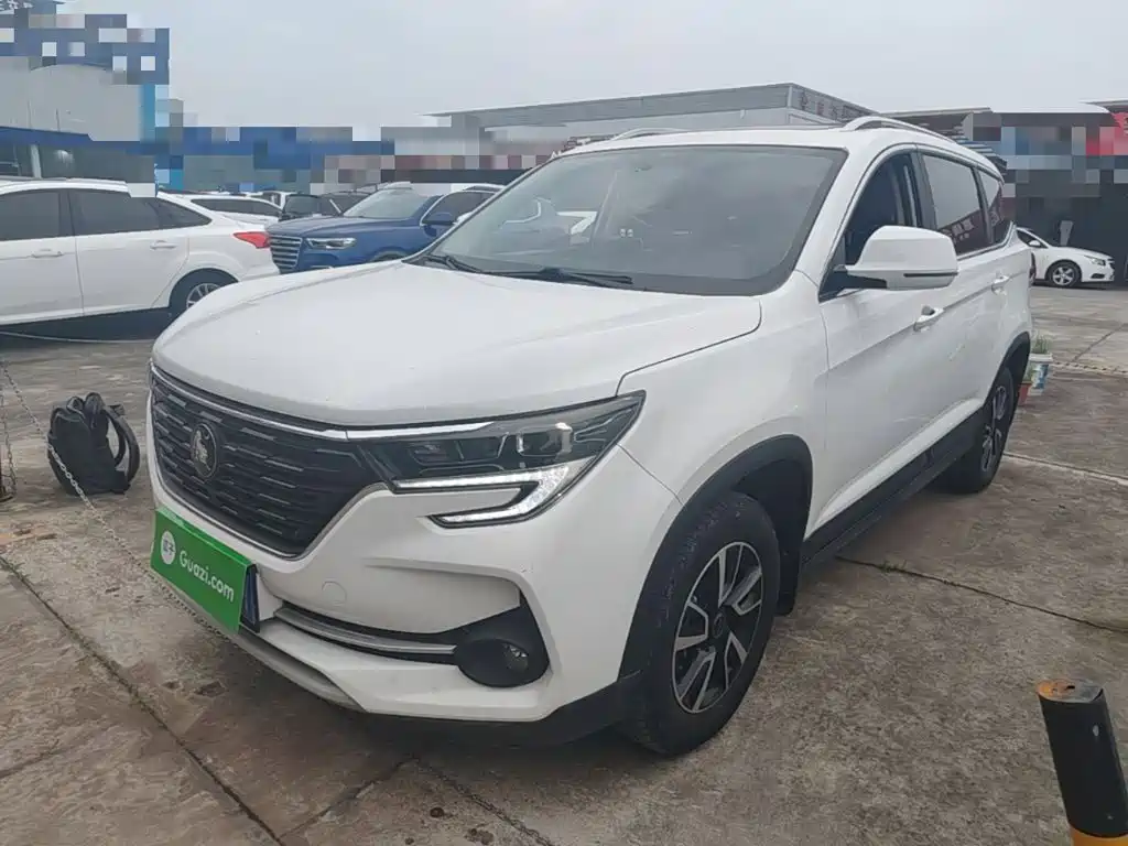 Dongfeng T5