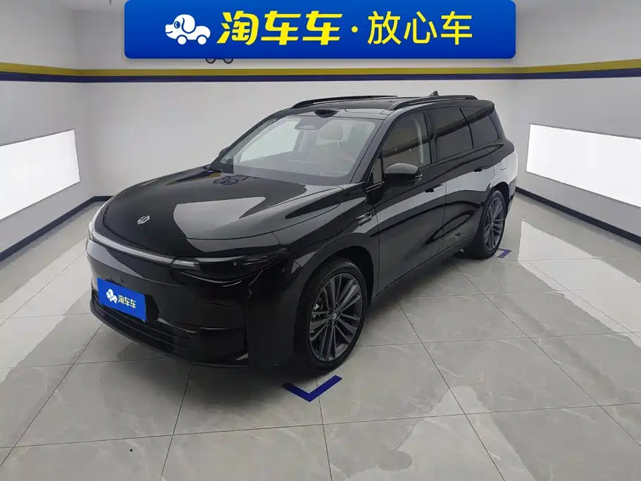 Leapmotor C16