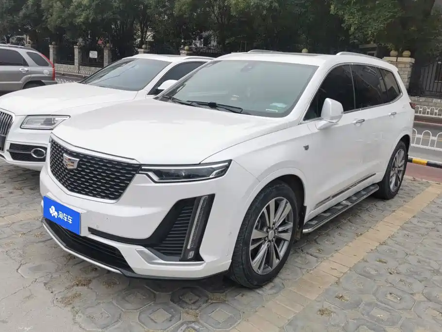 Cadillac XT6