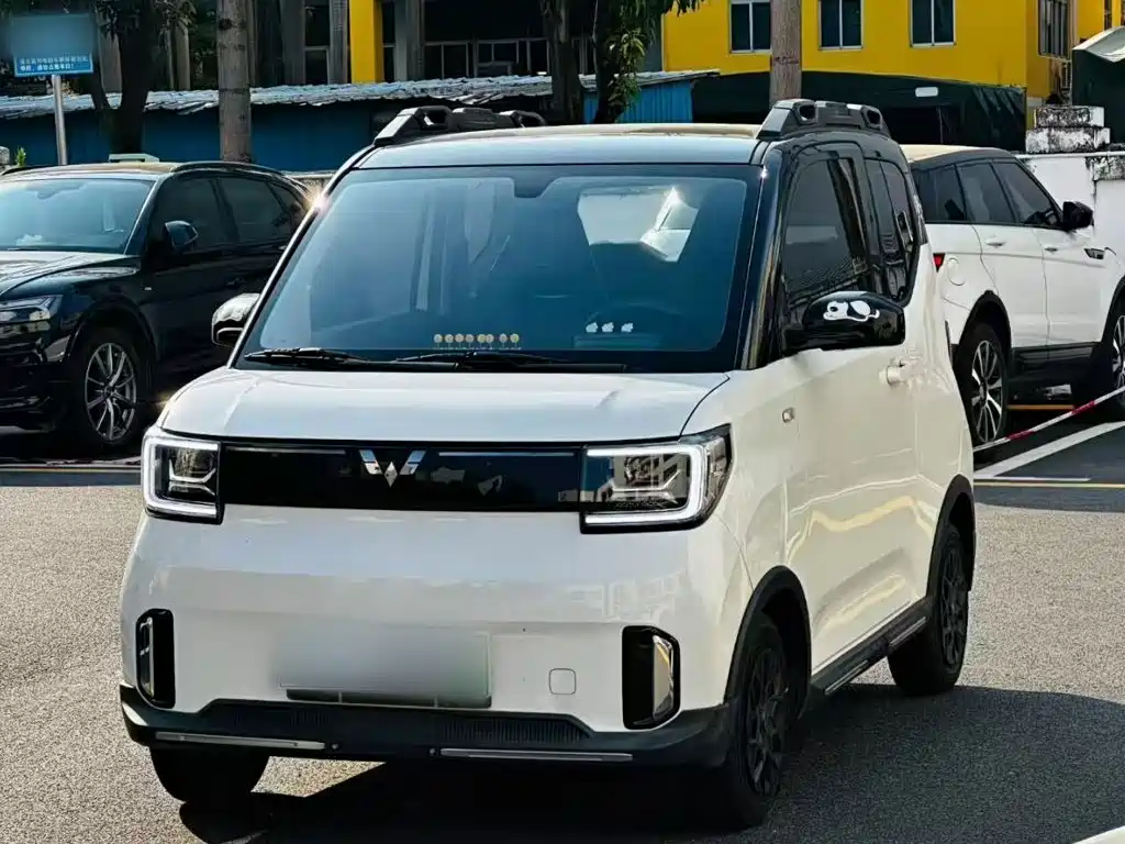 Wuling Mini EV
