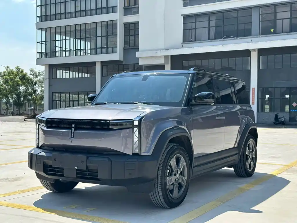 iCar 03