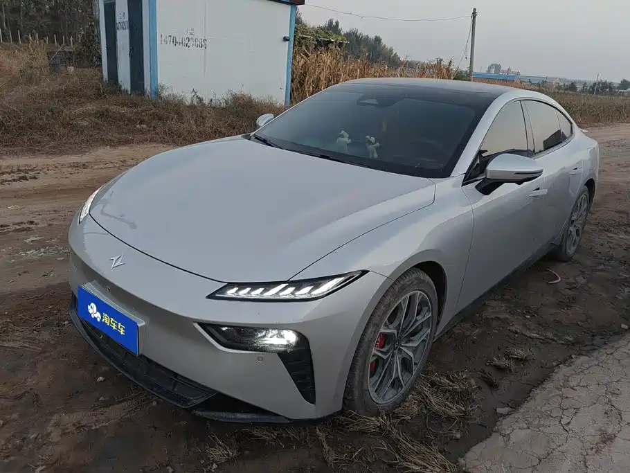 Dongfeng eπ007