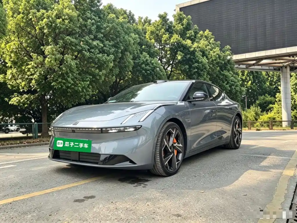 Lynk & Co Z10