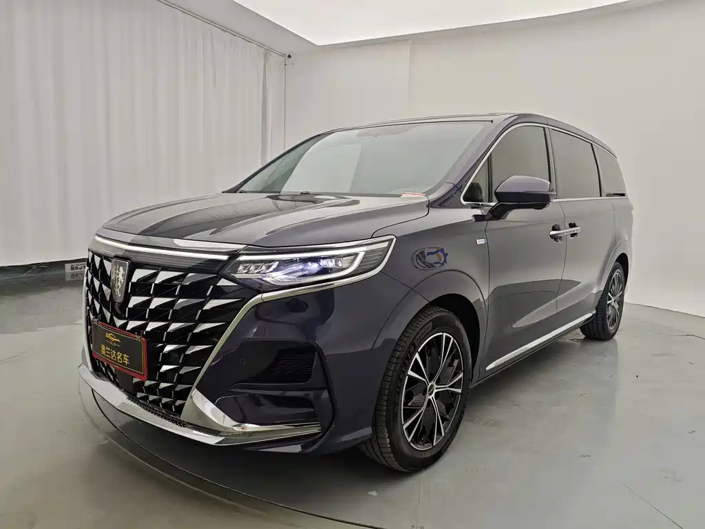 Roewe iMAX8