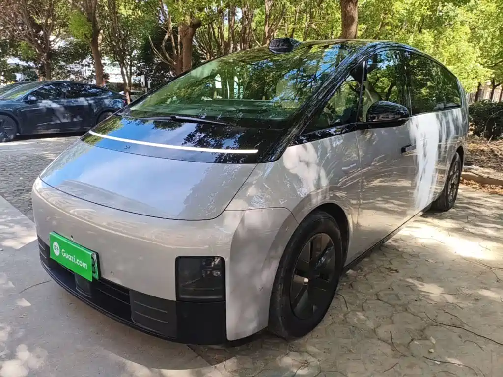 Li Auto MEGA