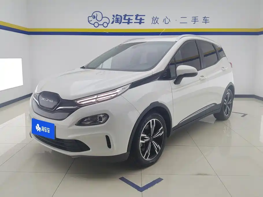 BAIC EX3