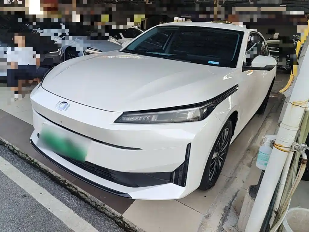 Changan A05