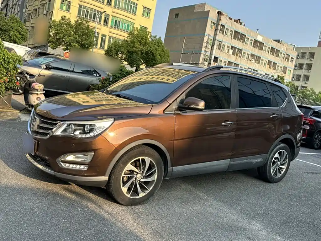 Baojun 560
