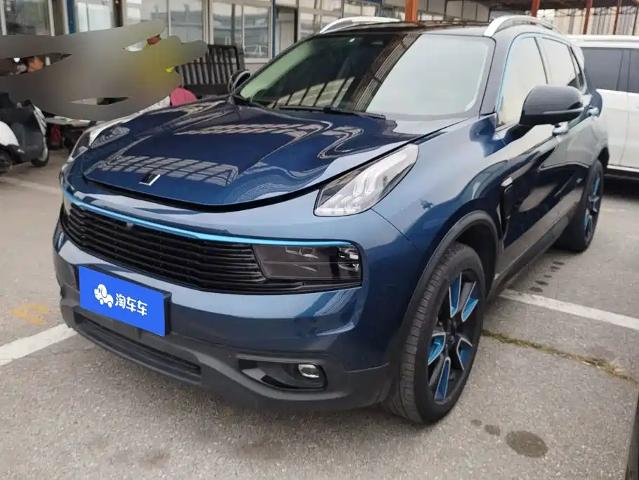 Lynk & Co 01