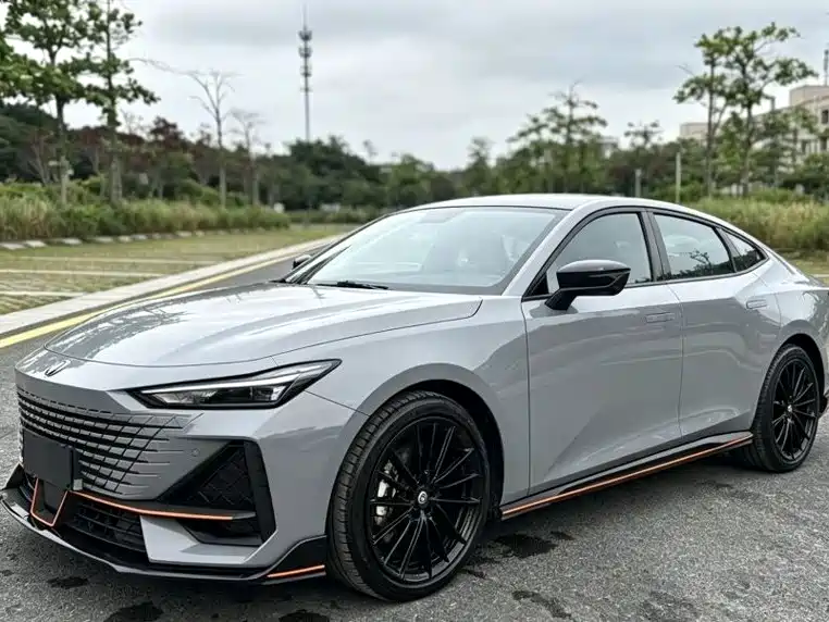Changan UNI-V