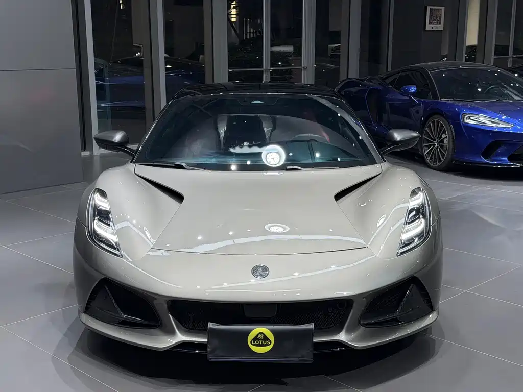 Lotus Emira