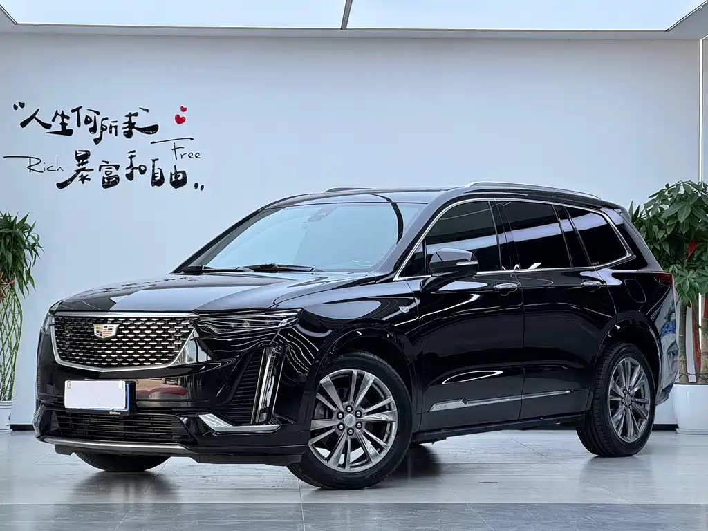 Cadillac XT6