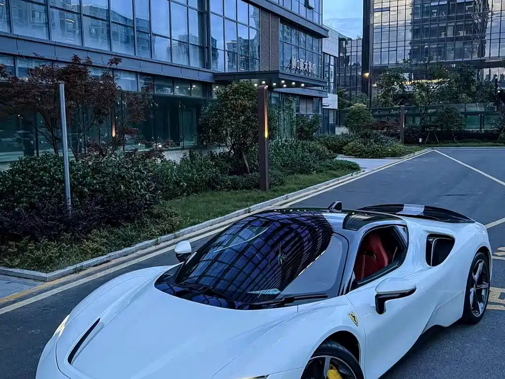 Ferrari SF90