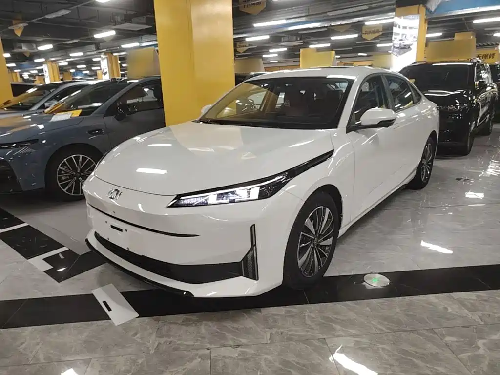 Changan A05