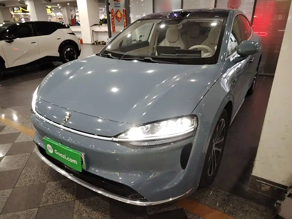 Luxeed R7