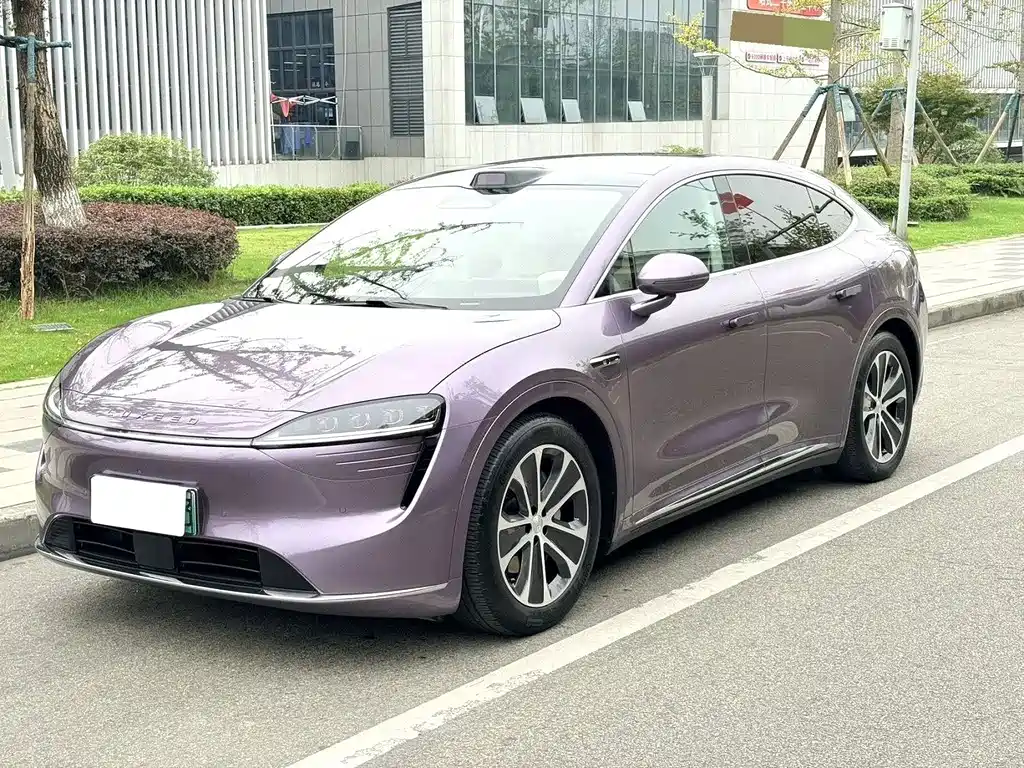 Luxeed R7