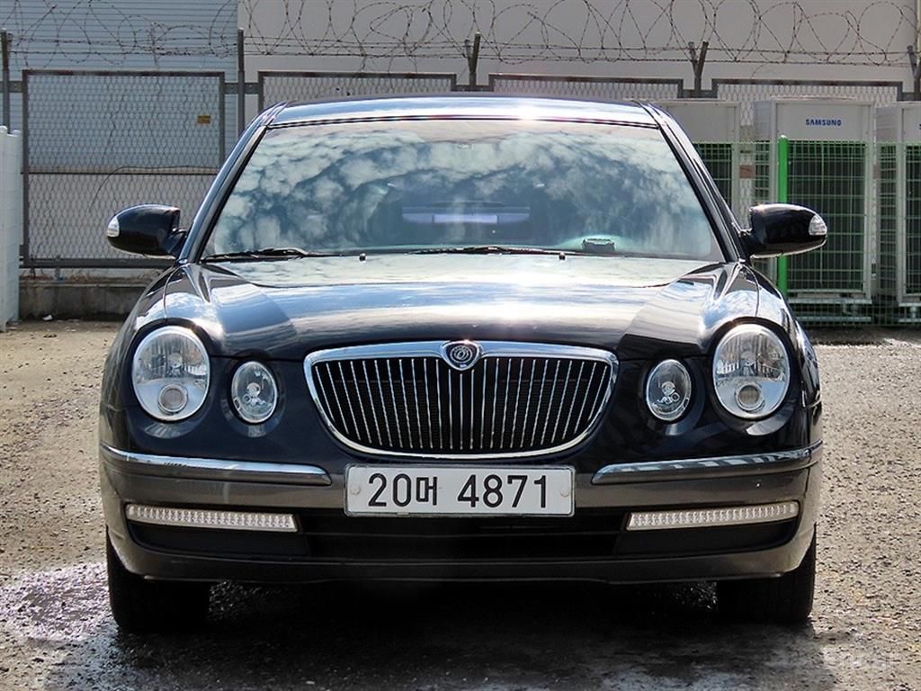 Kia Opirus