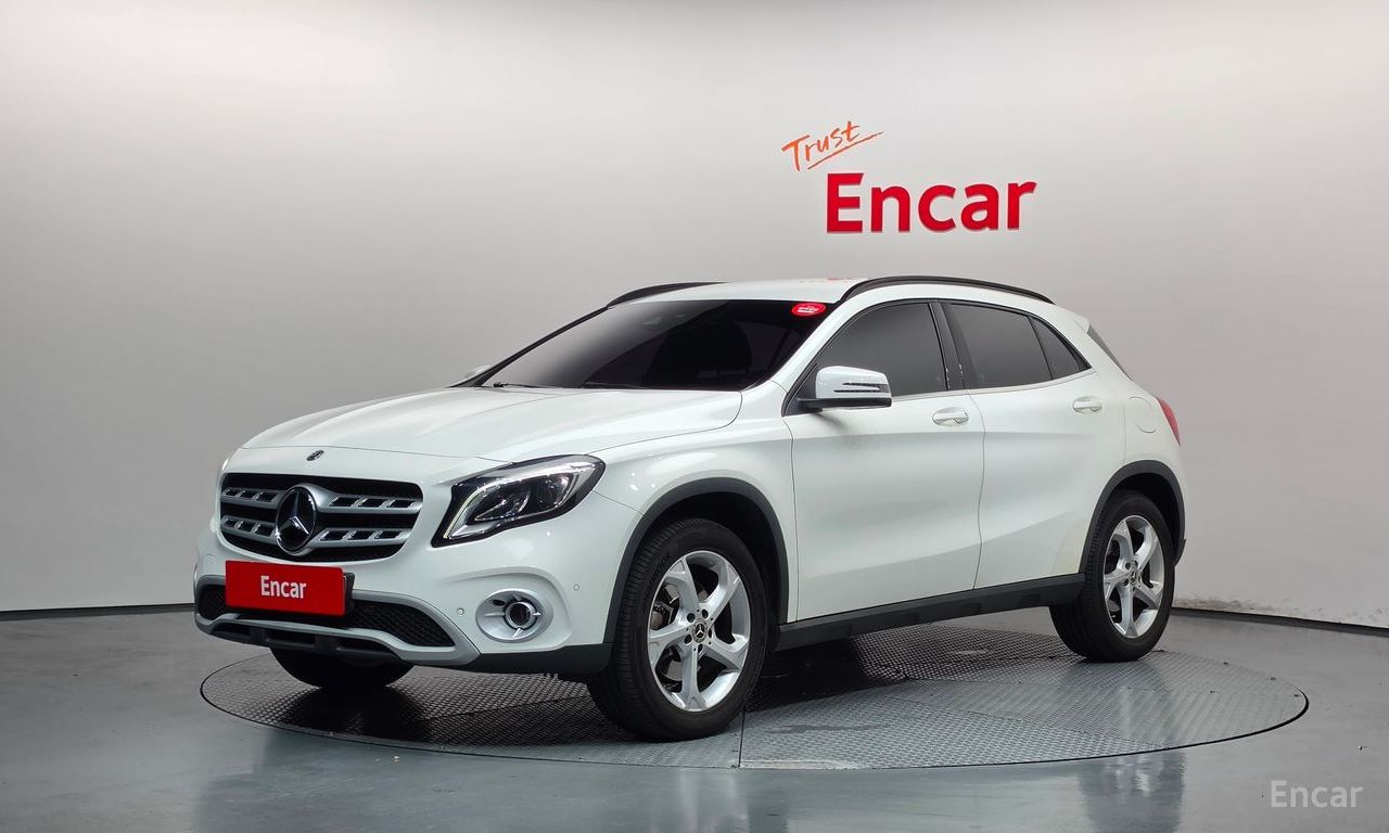 Mercedes-Benz GLA-Class X156