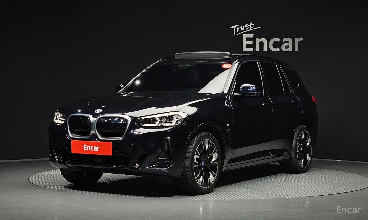 BMW iX3