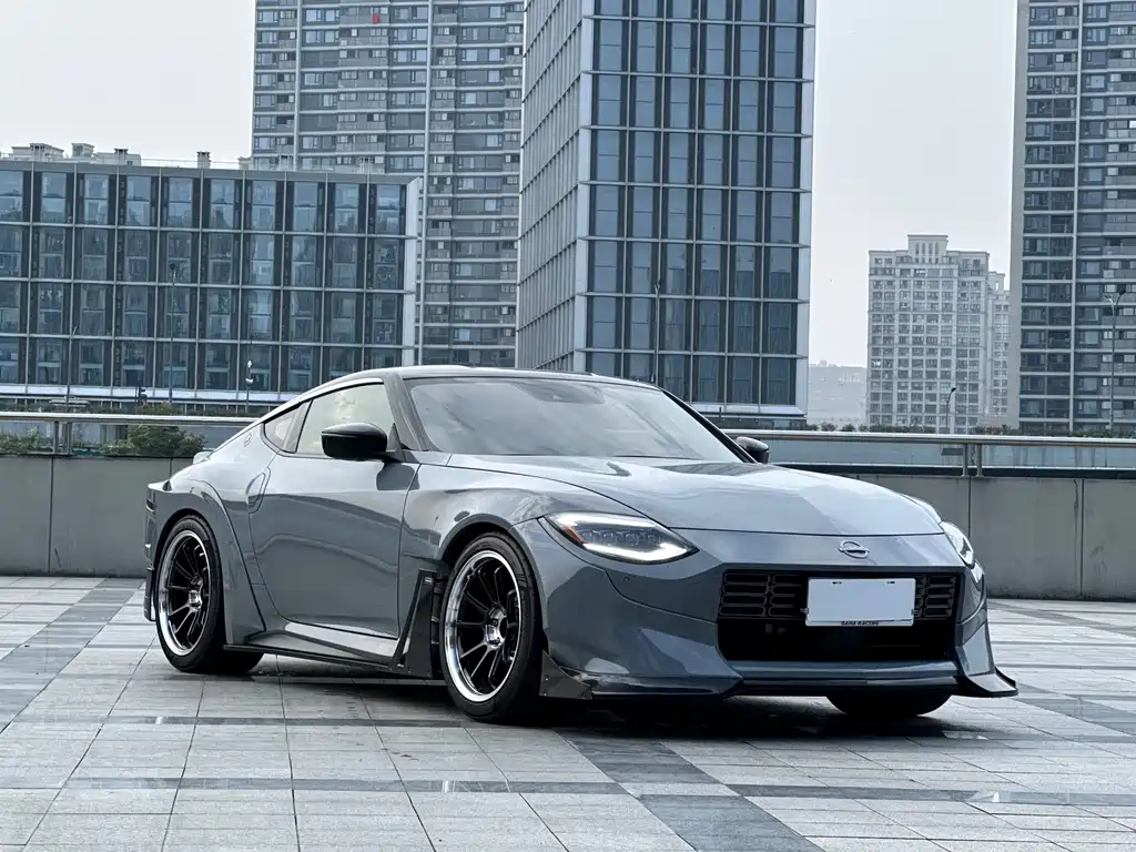Nissan Z